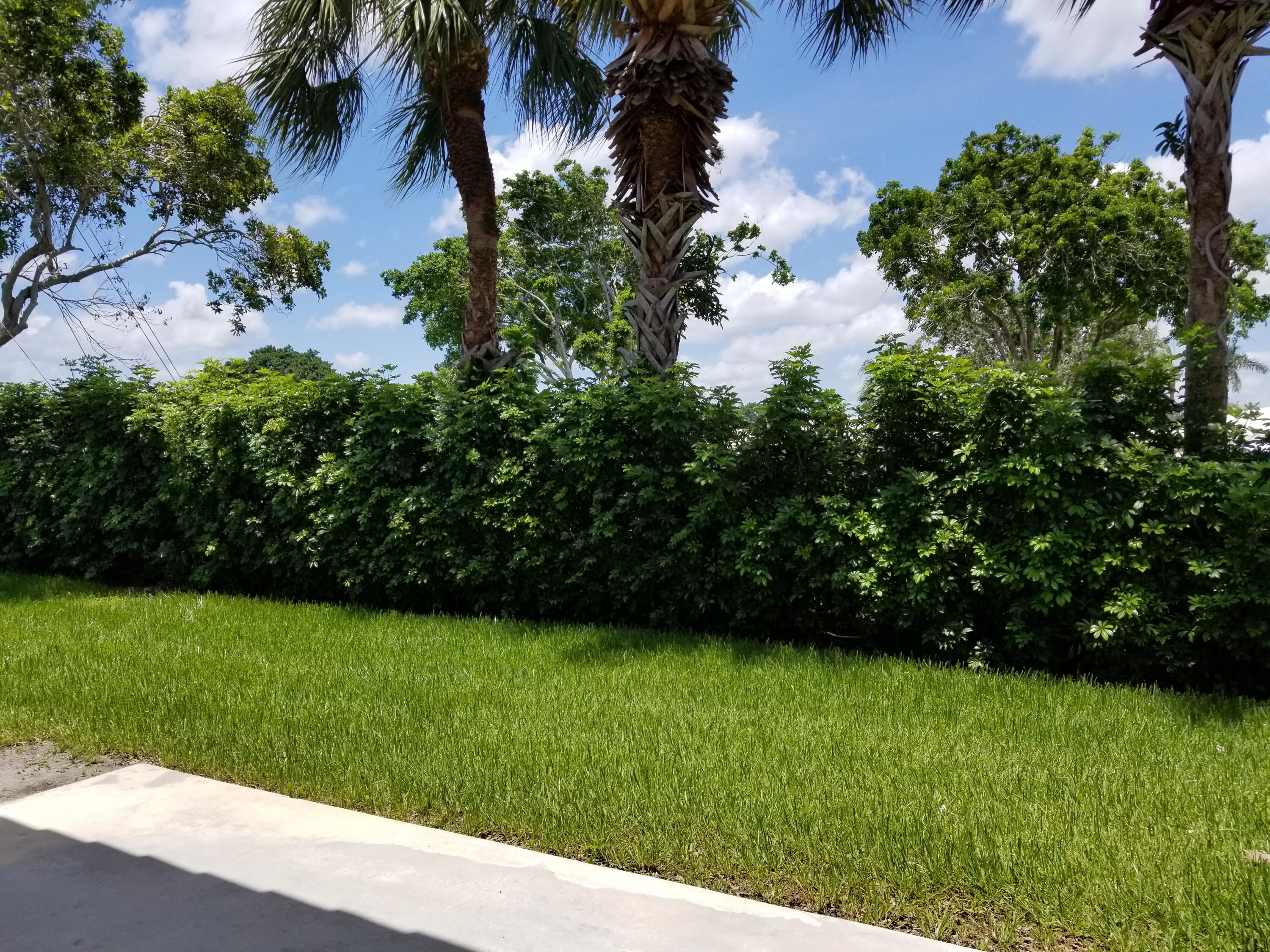 8748 Via Ancho Road Boca Raton, FL 33433 - Photo 7 of 41 Rear View