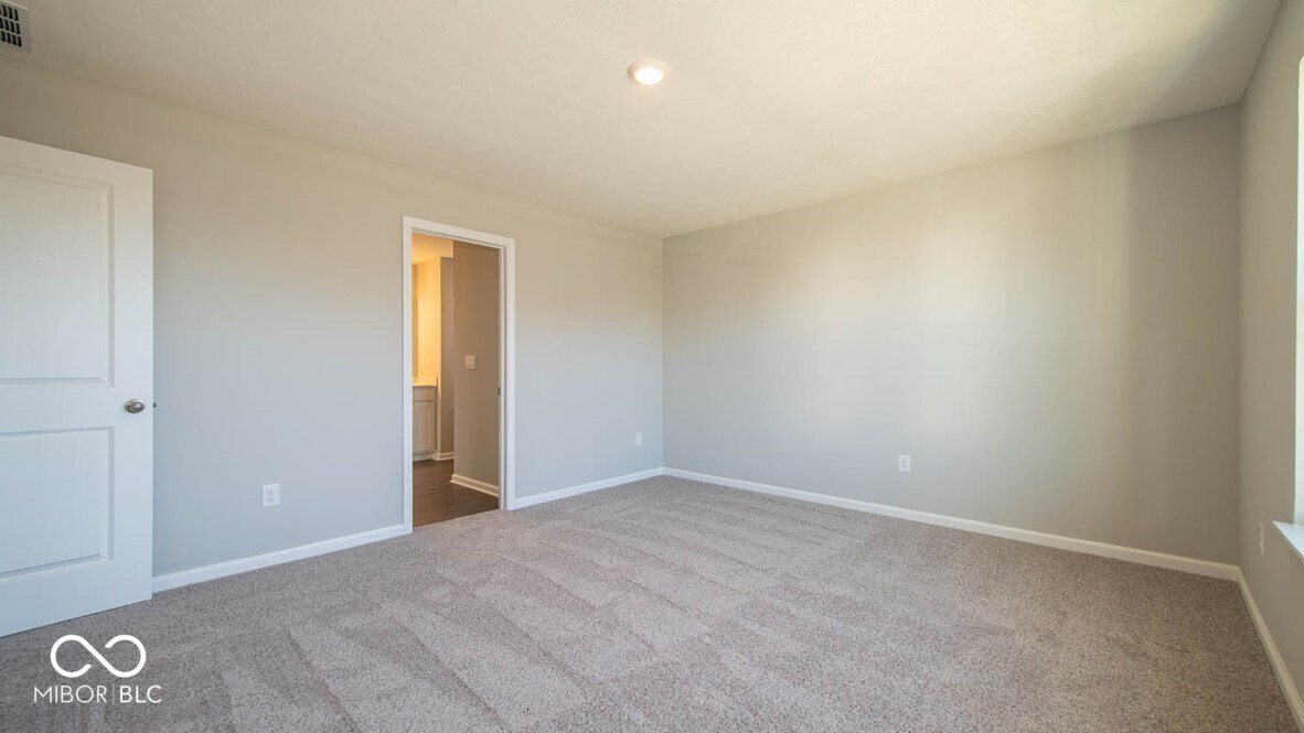 235 Springfield Crossing Greenfield, IN 46140 - Photo 14 of 31