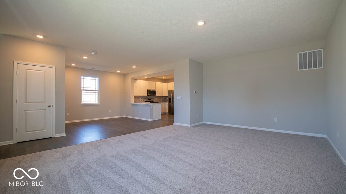 235 Springfield Crossing Greenfield, IN 46140 - Photo 5 of 31