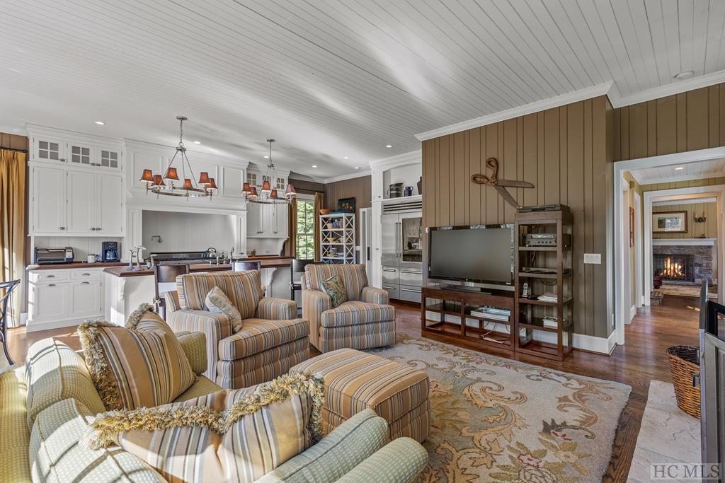 274 Foreman Road Highlands, NC 28741 - Photo 20 of 57 Gallery Image 20