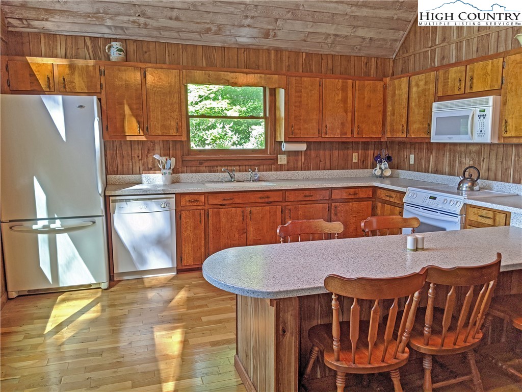 181 Bear Paw Road Deep Gap, NC 28618 - Photo 9 of 33 Gallery Image 9