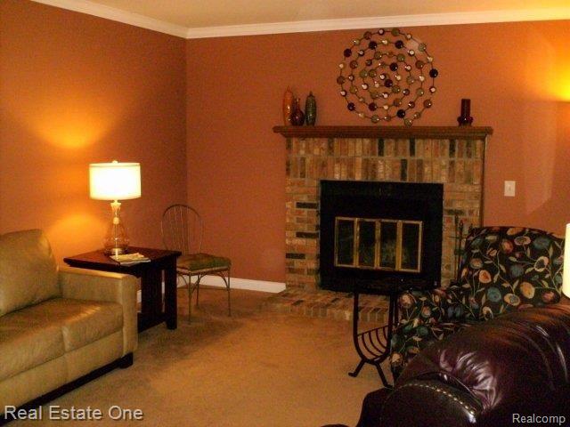 1541 Grandview Drive Rochester, MI 48306 - Photo 6 of 25 Family Room