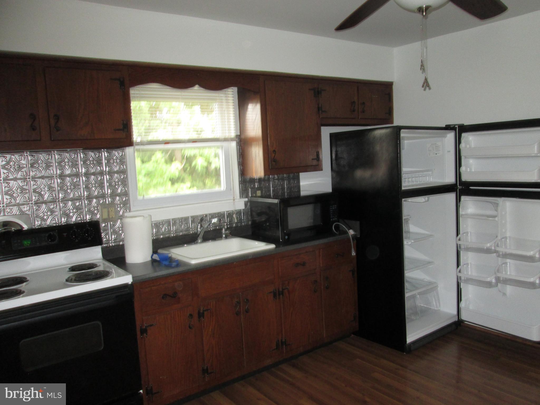 32 Forest Avenue Ambler, PA 19002 - Photo 6 of 23 Kitchen