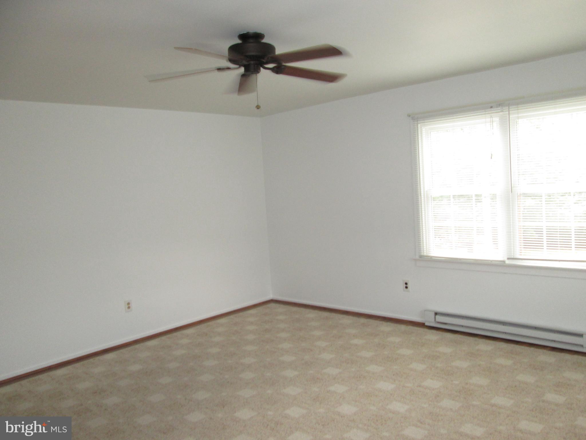 32 Forest Avenue Ambler, PA 19002 - Photo 10 of 23 Living Room