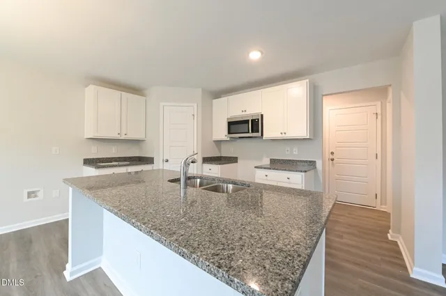 $299,706 | 105 Twin Pnes Court, Unit (LOT 67), La Grange, NC 28551