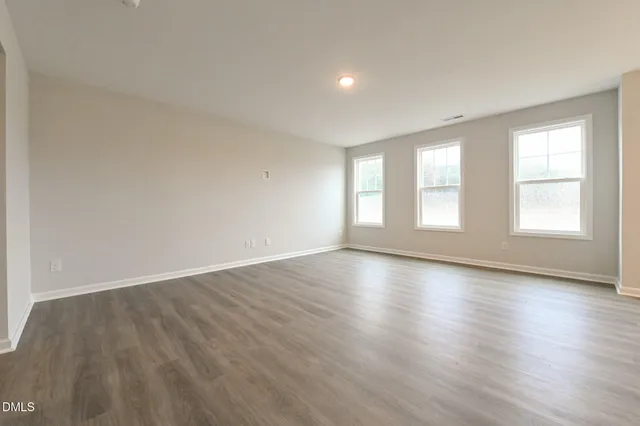 $299,706 | 105 Twin Pnes Court, Unit (LOT 67), La Grange, NC 28551