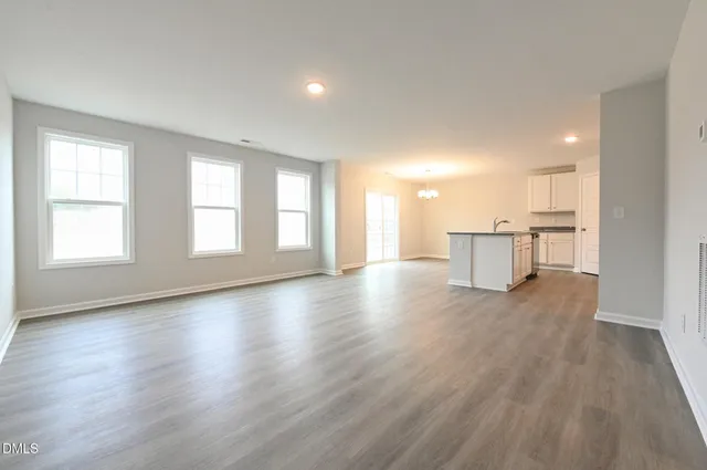 $299,706 | 105 Twin Pnes Court, Unit (LOT 67), La Grange, NC 28551