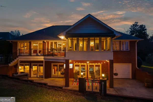 $1,495,000 | 424 Capri Point, Lavonia, GA 30553