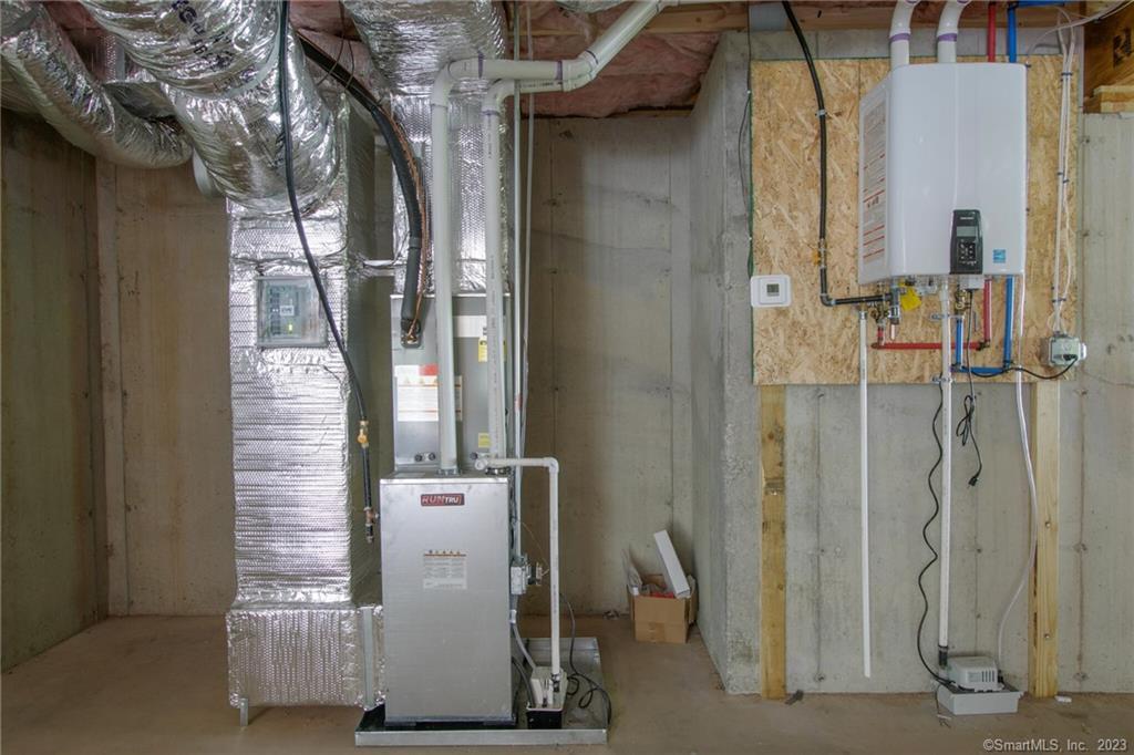 18 A Talcott Ridge Drive Middletown, CT 06457 - Photo 32 of 32 a view of a door and chair in a room