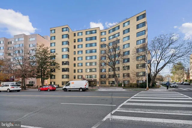 $1,900 | 5410 Connecticut Avenue Northwest, Unit 315, Washington, DC 20015
