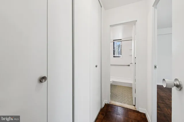 $1,900 | 5410 Connecticut Avenue Northwest, Unit 315, Washington, DC 20015