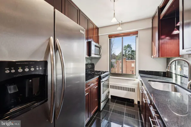 $1,900 | 5410 Connecticut Avenue Northwest, Unit 315, Washington, DC 20015