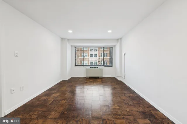 $1,900 | 5410 Connecticut Avenue Northwest, Unit 315, Washington, DC 20015