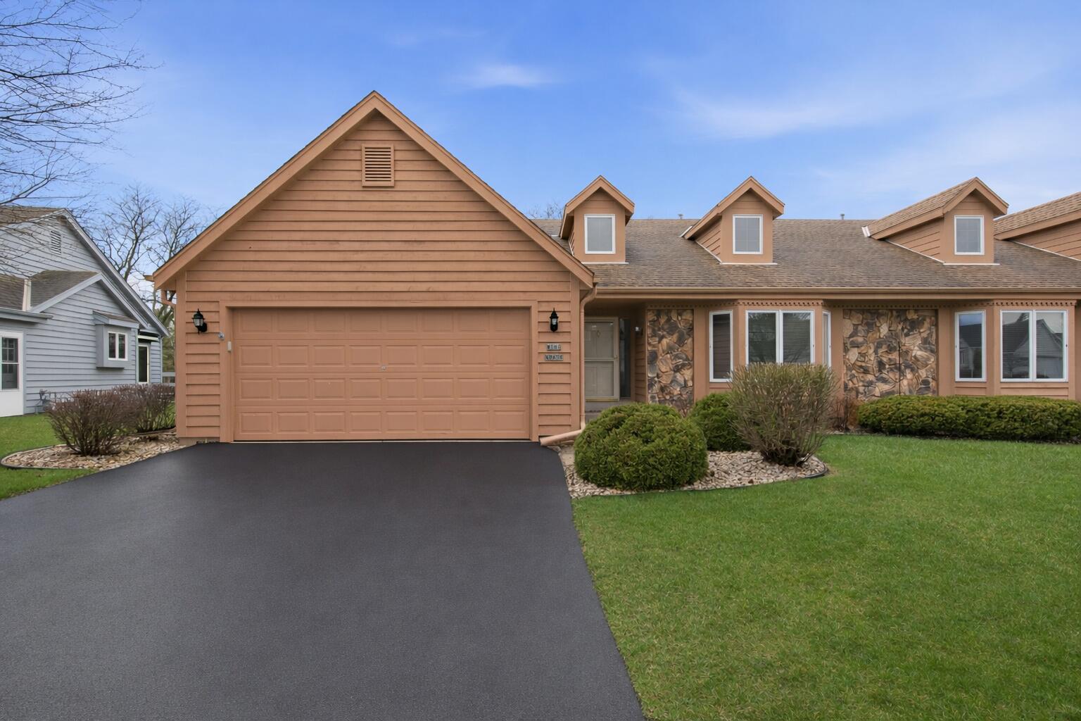 W180N9879 Riversbend Circle West Germantown, WI 53022 - Photo 2 of 21 1000081204