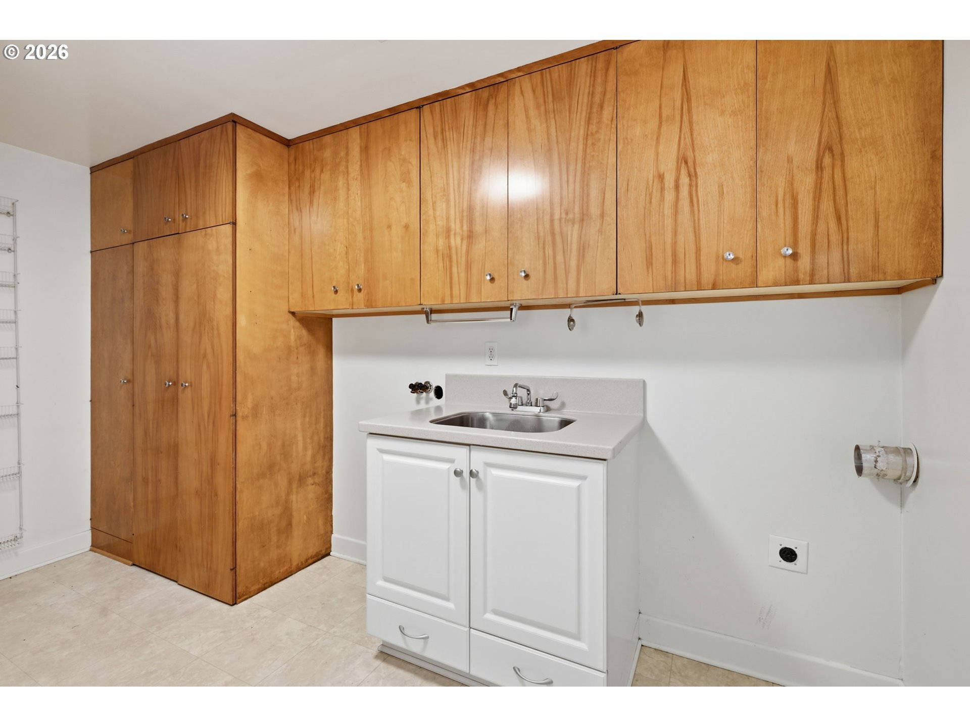 825 Louis Street Eugene, OR 97402 - Photo 33 of 45