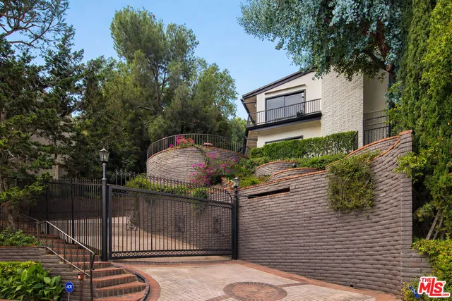 $12,995 | 9305 Beverlycrest Drive, Los Angeles, CA 90210