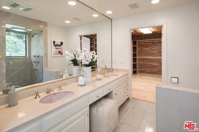 $12,995 | 9305 Beverlycrest Drive, Los Angeles, CA 90210