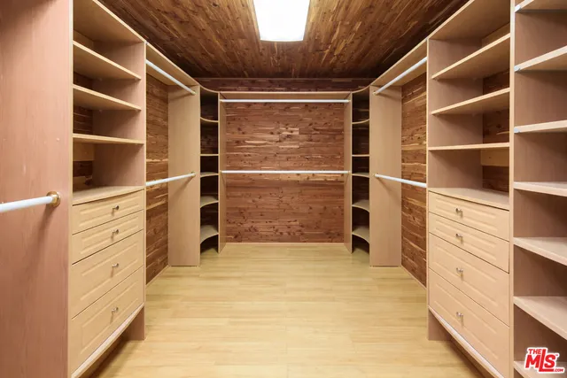 $12,995 | 9305 Beverlycrest Drive, Los Angeles, CA 90210