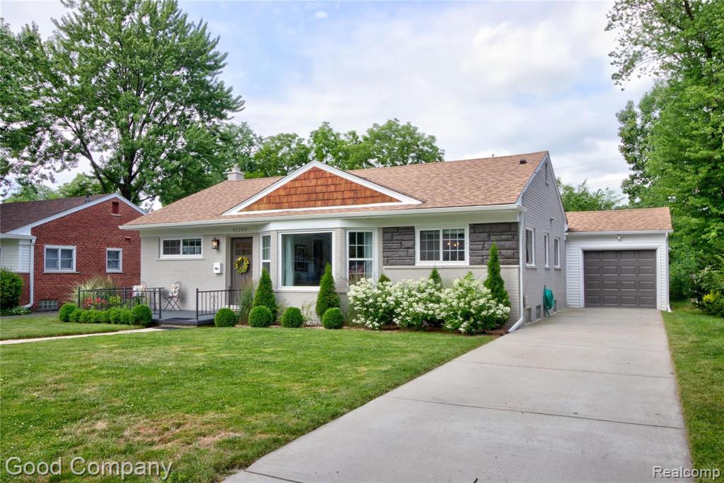 31295 West Rutland Street Beverly Hills, MI 48025 - Photo 1 of 52