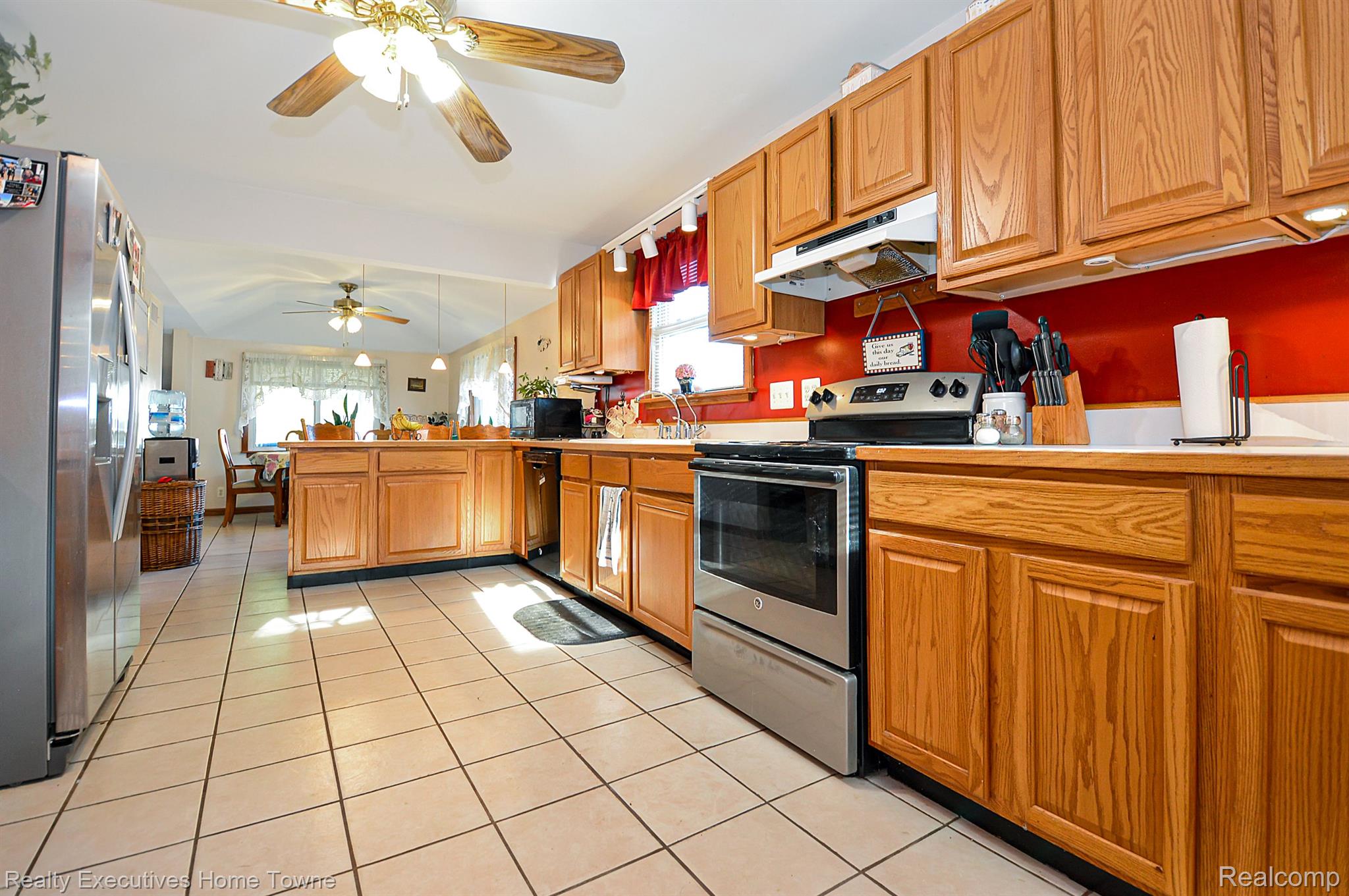 2500 Longview Avenue Rochester, MI 48307 - Photo 12 of 52 Gallery Image 12