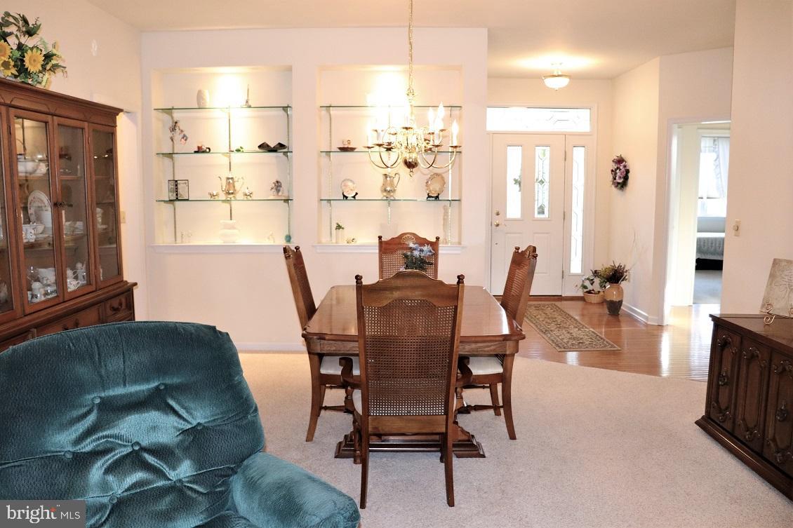 305 Stone Creek Road Lancaster, PA 17603 - Photo 4 of 33 Dining Room w/Lighted, Built-In Shelving