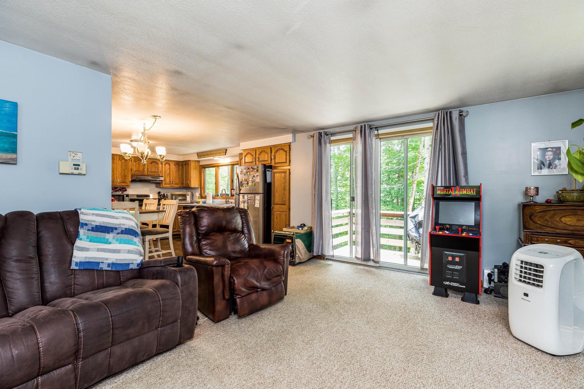 1422 State Road Eliot, ME 03903 - Photo 7 of 38