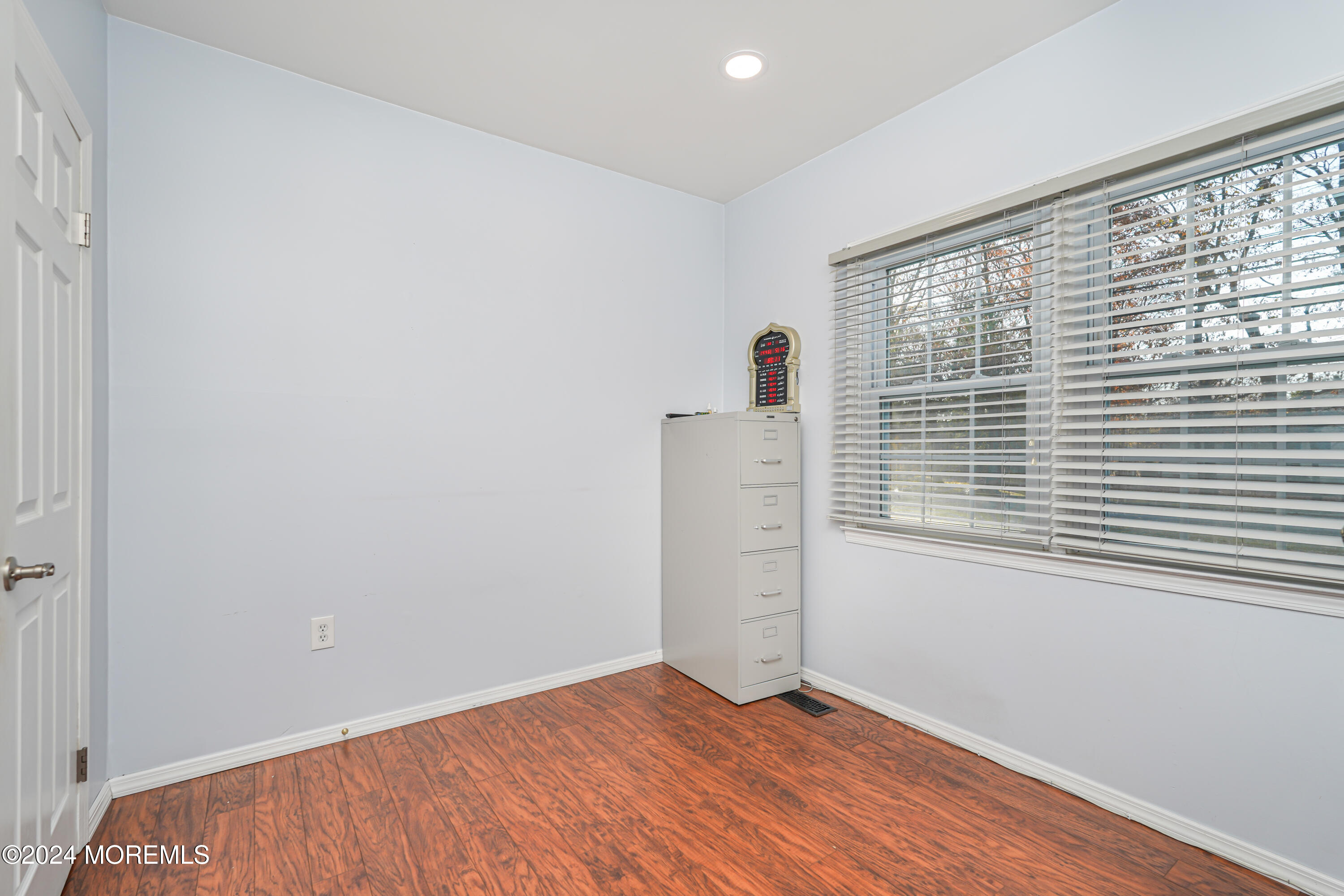 113 Dunhams Corner Road East Brunswick, NJ 08816 - Photo 11 of 47 Photo Jan 01 2018, 9 41 40 PM
