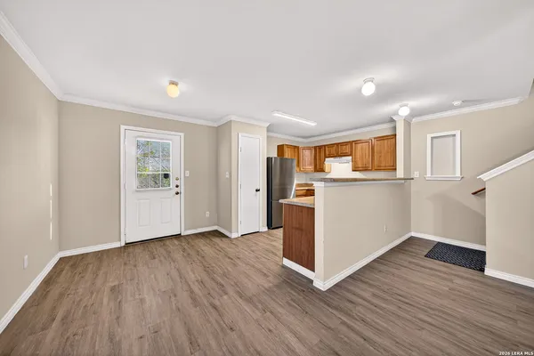 $1,400 | 5015 Summit Pass, Unit 2, San Antonio, TX 78229