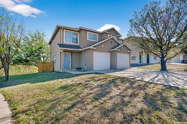 $1,400 | 5015 Summit Pass, Unit 2, San Antonio, TX 78229