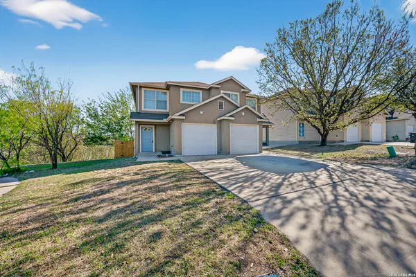 $1,400 | 5015 Summit Pass, Unit 2, San Antonio, TX 78229