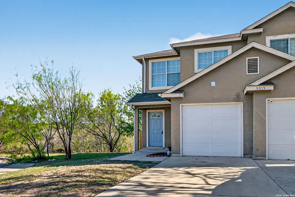 $1,400 | 5015 Summit Pass, Unit 2, San Antonio, TX 78229