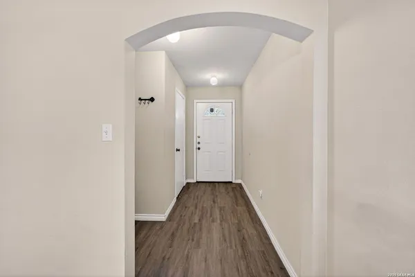 $1,400 | 5015 Summit Pass, Unit 2, San Antonio, TX 78229