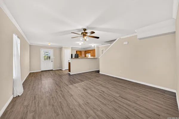 $1,400 | 5015 Summit Pass, Unit 2, San Antonio, TX 78229