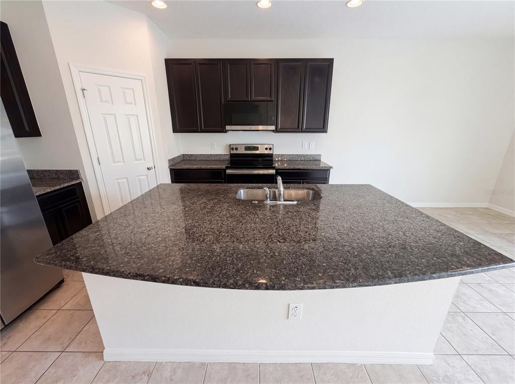 7011 Towne Lake Road Riverview, FL 33578 - Photo 11 of 23