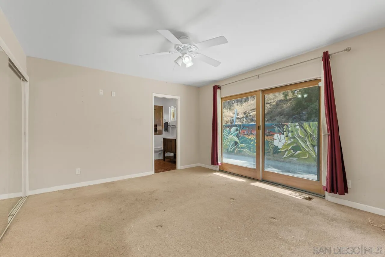 2901 Helix Street Spring Valley, CA 91977 - Photo 20 of 29