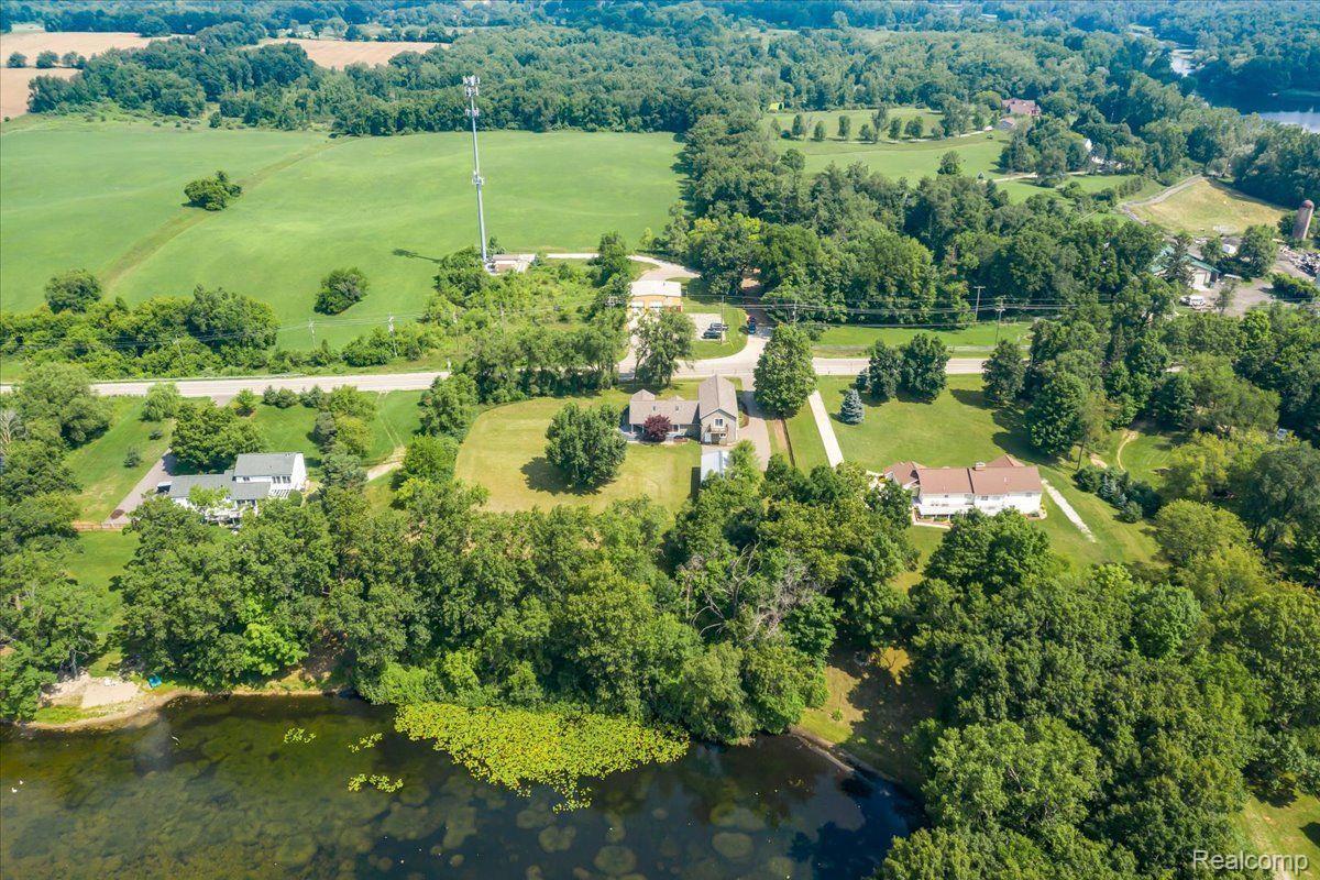 515 Clyde Road Highland, MI 48357 - Photo 45 of 47 515 Clyde Road