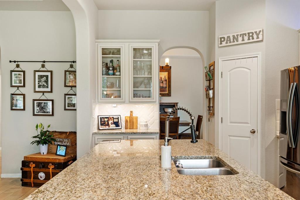 4626 Axis Trail Conroe, TX 77303 - Photo 9 of 34