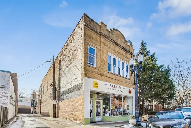 $799,888 | 2215 West Lawrence Avenue, Chicago, IL 60625