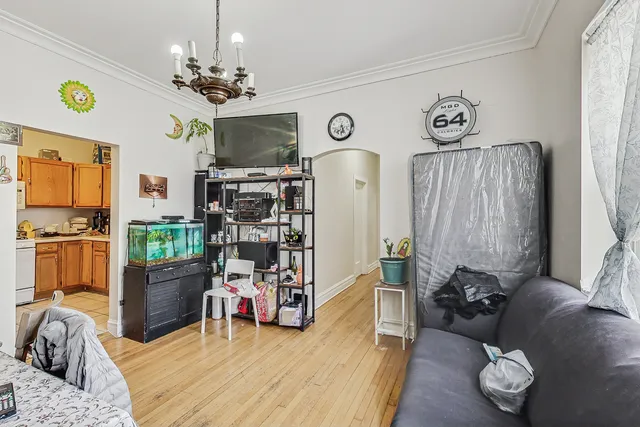 $799,888 | 2215 West Lawrence Avenue, Chicago, IL 60625