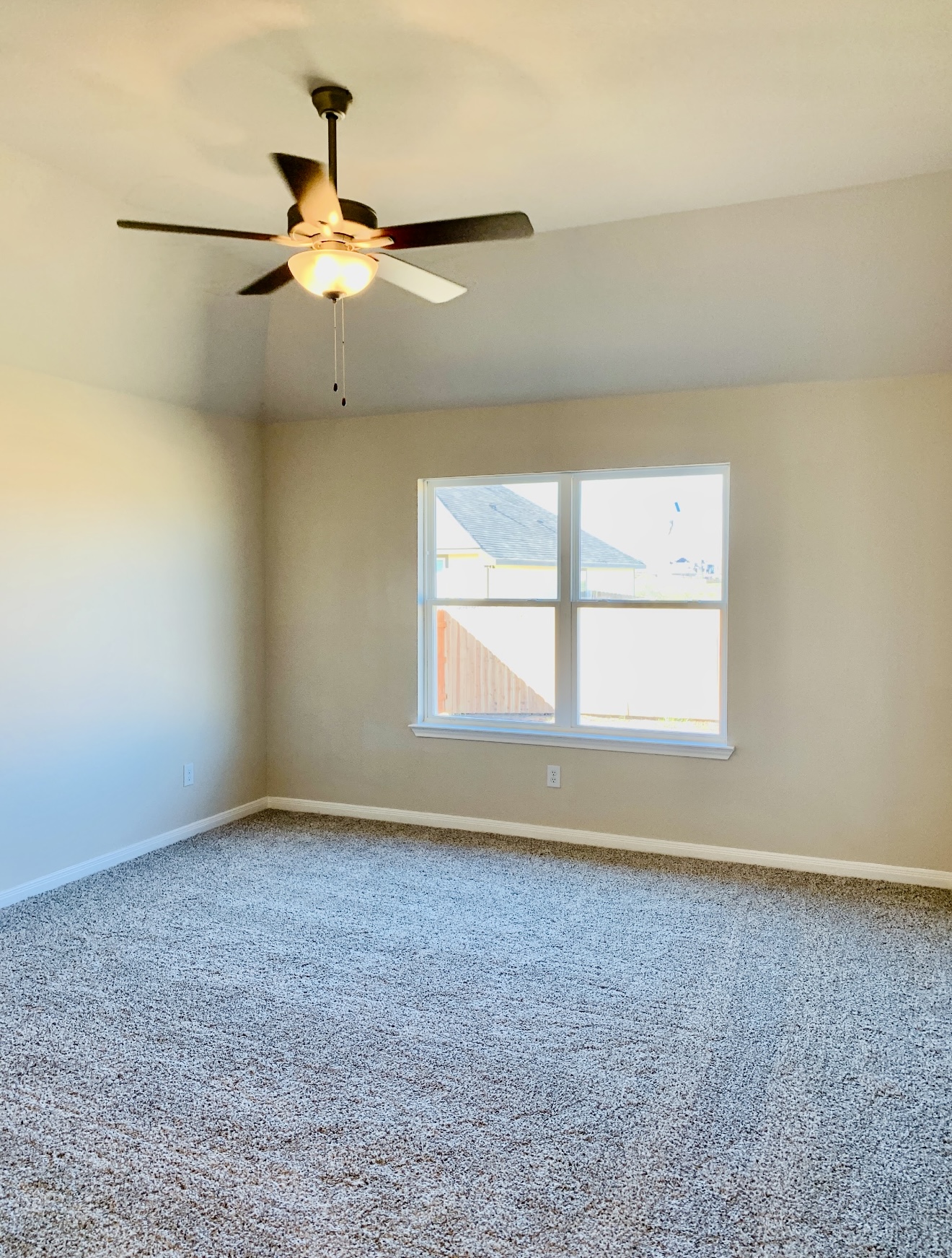 808 Fallbrook Drive Temple, TX 76502 - Photo 20 of 36 Empty room with carpet and a ceiling fan