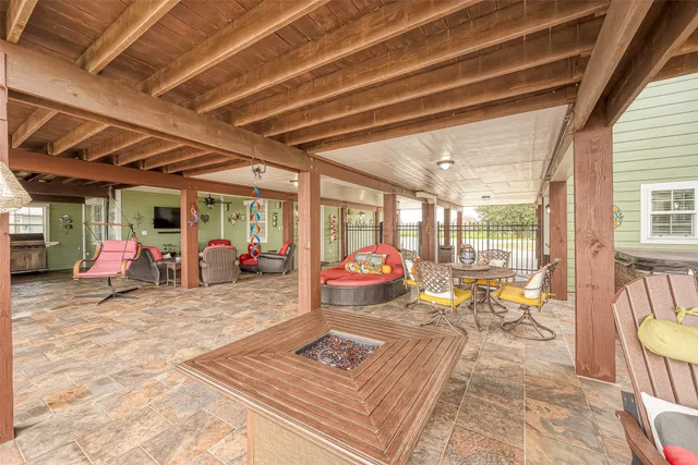 $850,000 | 792 West Bayshore Drive, Palacios, TX 77465