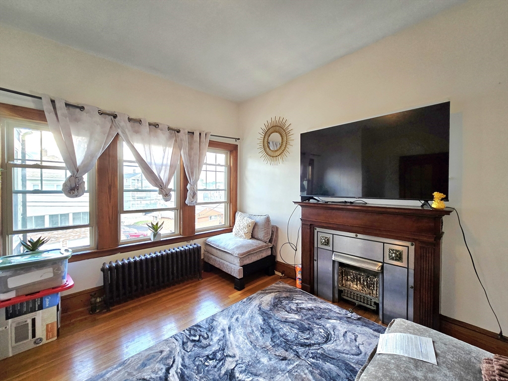 14 Harding Avenue Everett, MA 02149 - Photo 7 of 40