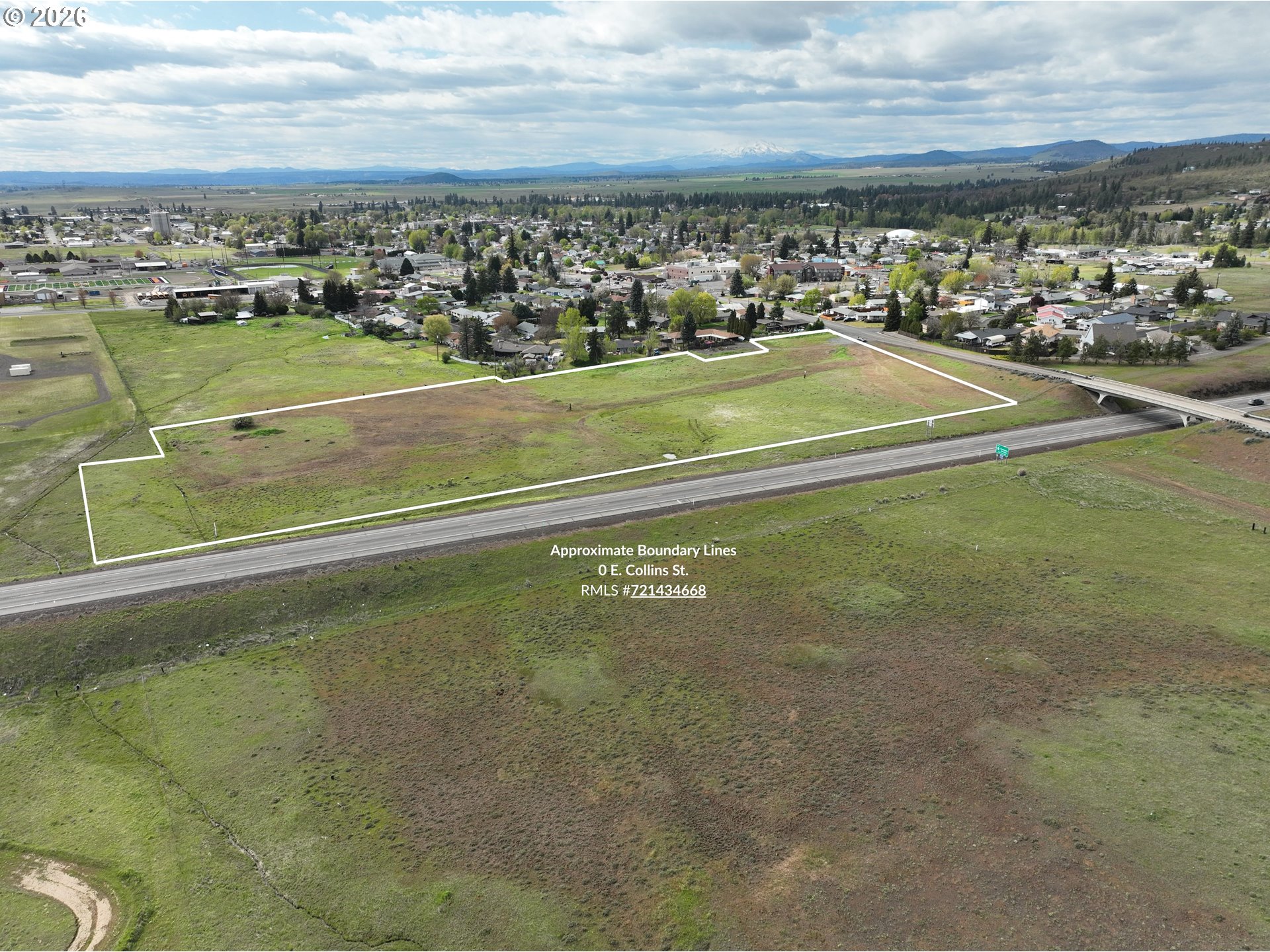 0 East Collins Street Goldendale, WA 98620 - Photo 1 of 15 a view of a city