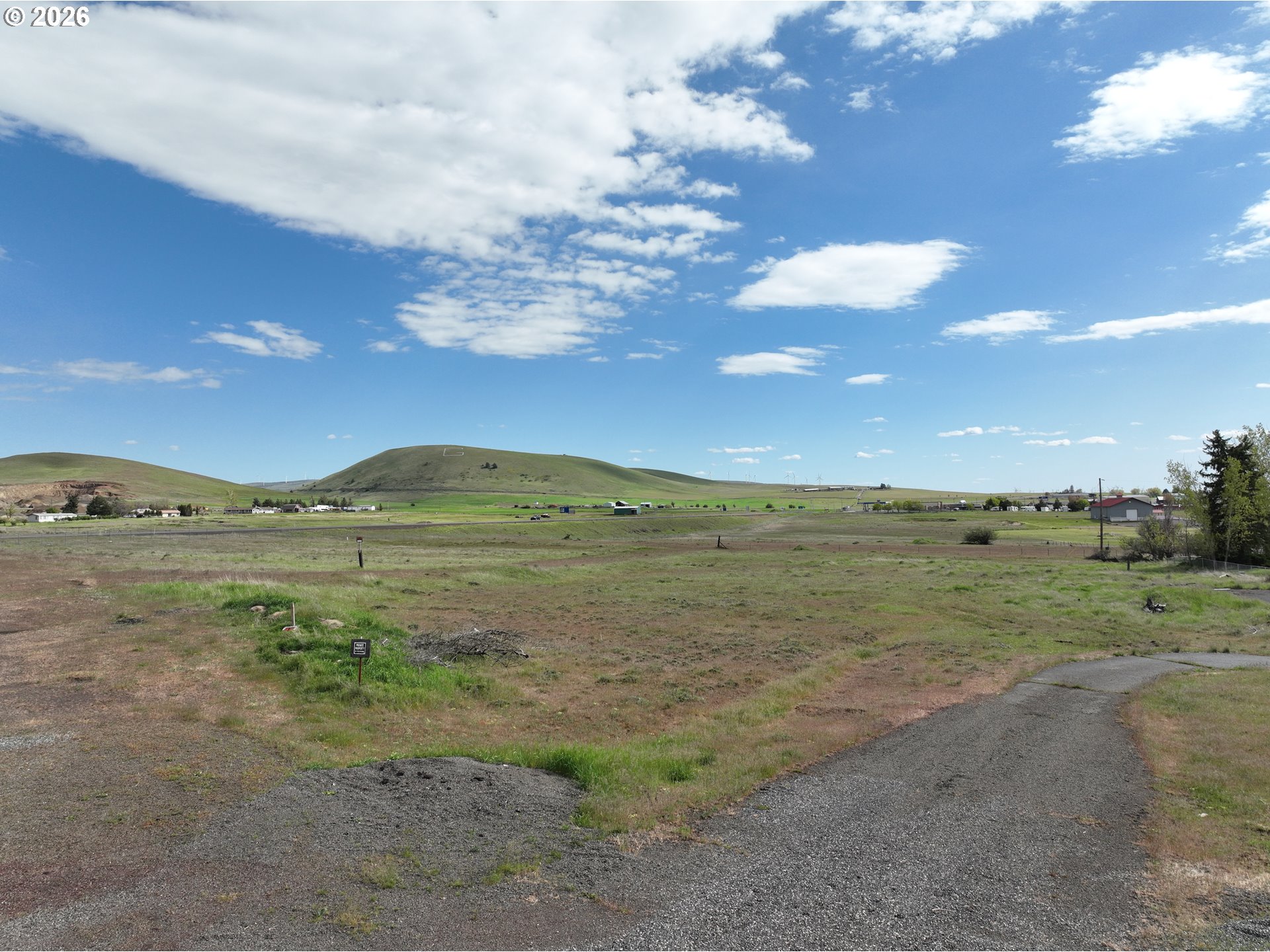 0 East Collins Street Goldendale, WA 98620 - Photo 5 of 15 a view of an ocean and beach