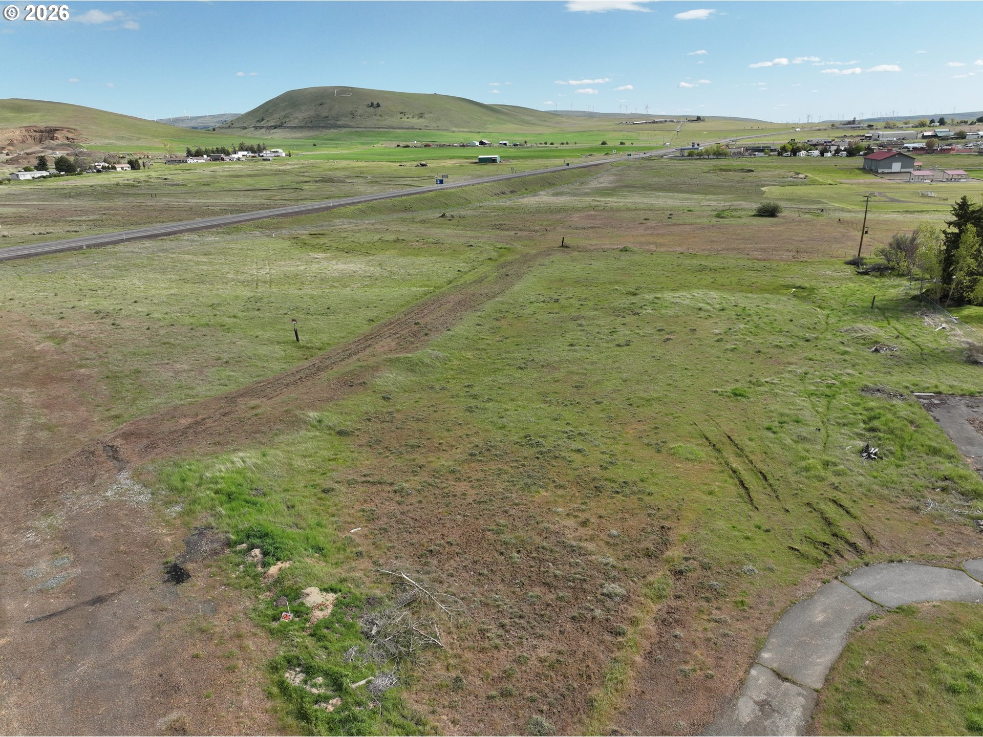 0 East Collins Street Goldendale, WA 98620 - Photo 6 of 15 a view of an outdoor space and mountain view