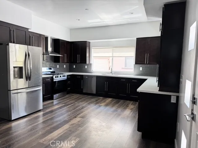 $889,000 | 9237 Wakefield Avenue, Unit 6, Panorama City, CA 91402