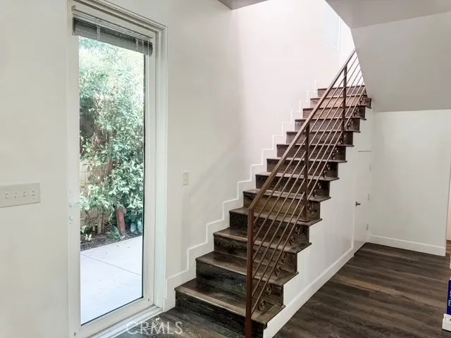 $889,000 | 9237 Wakefield Avenue, Unit 6, Panorama City, CA 91402