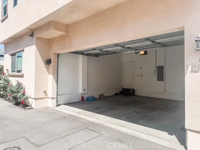 $889,000 | 9237 Wakefield Avenue, Unit 6, Panorama City, CA 91402