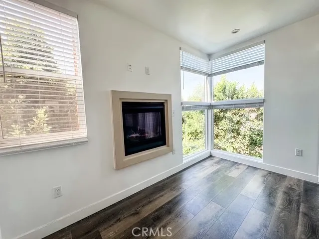 $889,000 | 9237 Wakefield Avenue, Unit 6, Panorama City, CA 91402