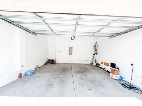 $889,000 | 9237 Wakefield Avenue, Unit 6, Panorama City, CA 91402